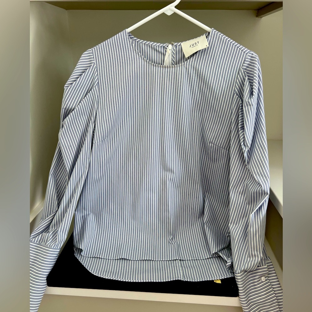 Just Blouse with puffy shoulder